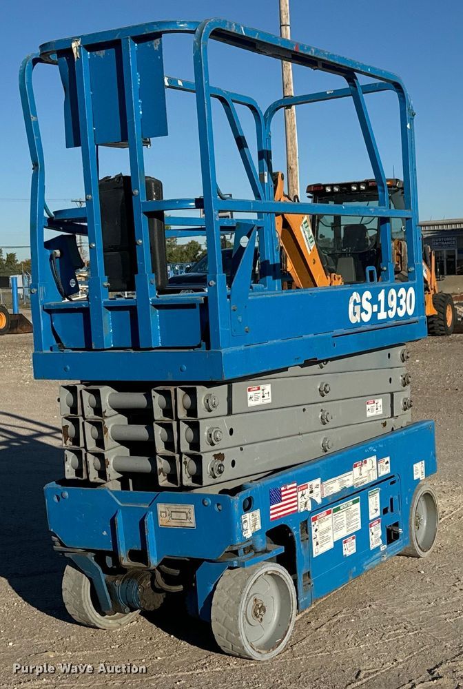 2008 Genie GS-1930 scissor lift - MS9833