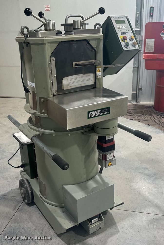 Pine AFG1A gyratory compactor - MT9006