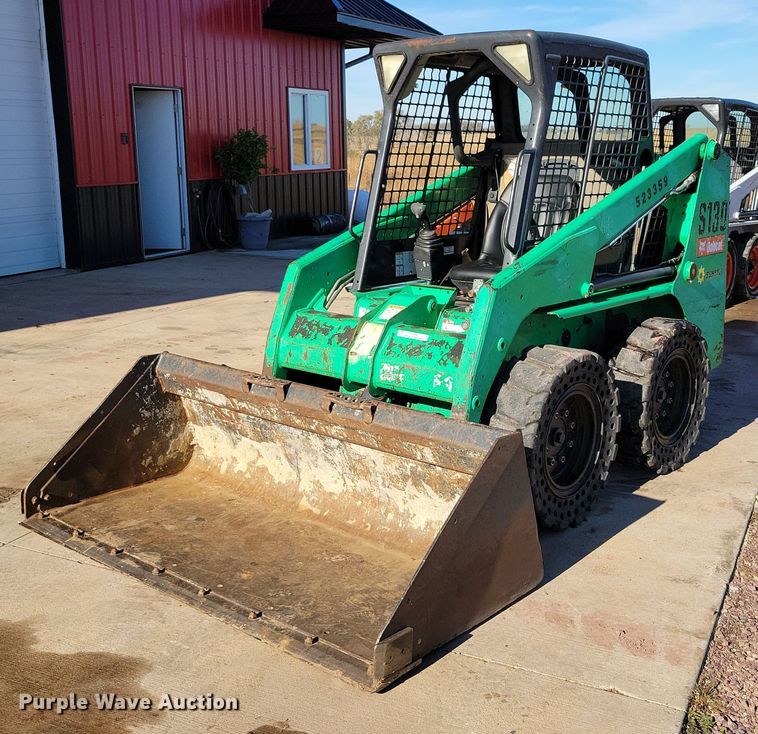 2013 Bobcat S130 skid steer loader - OH9392