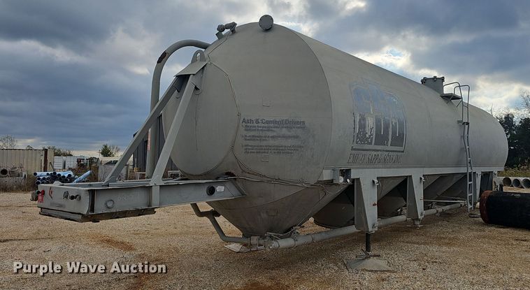 Pneumatic dry bulk trailer - OJ9076