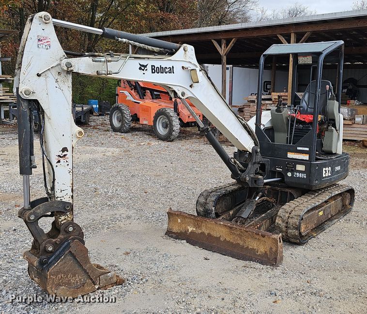 2012 Bobcat E32 mini excavator - OJ9112