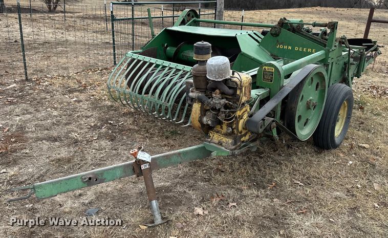 John Deere 14T small square baler - DF8431