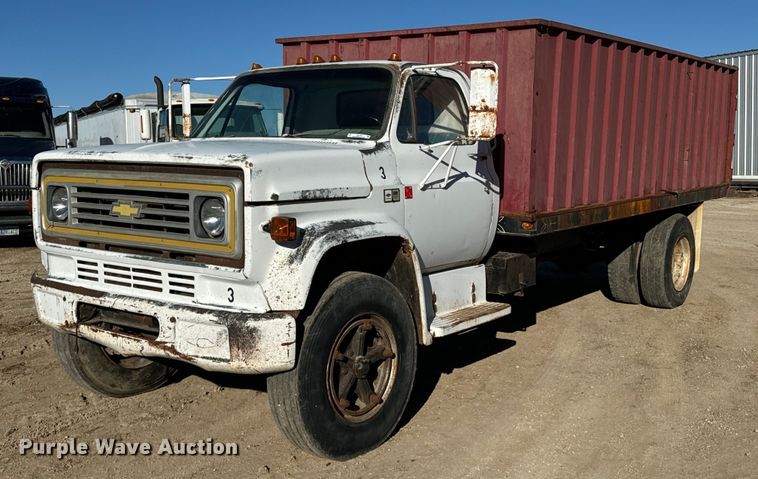 1985 Chevrolet C70 Custom Deluxe grain truck - DO0498