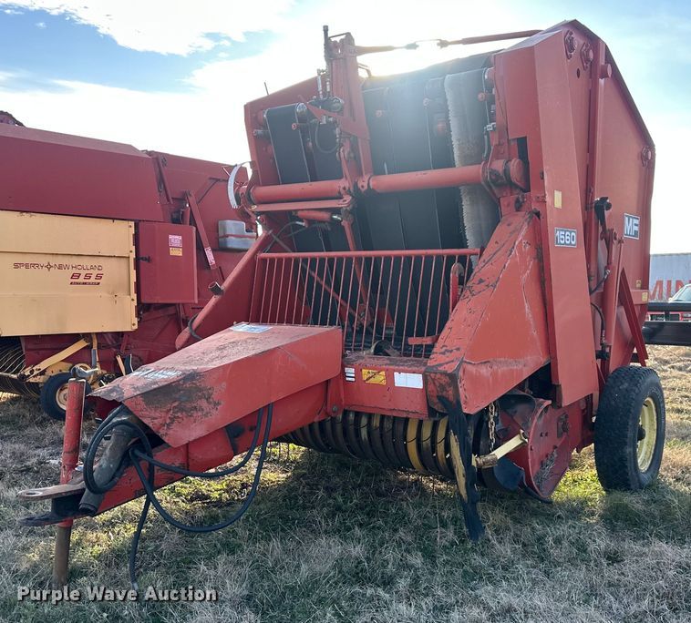 Massey Ferguson 1560 round baler - DQ6522