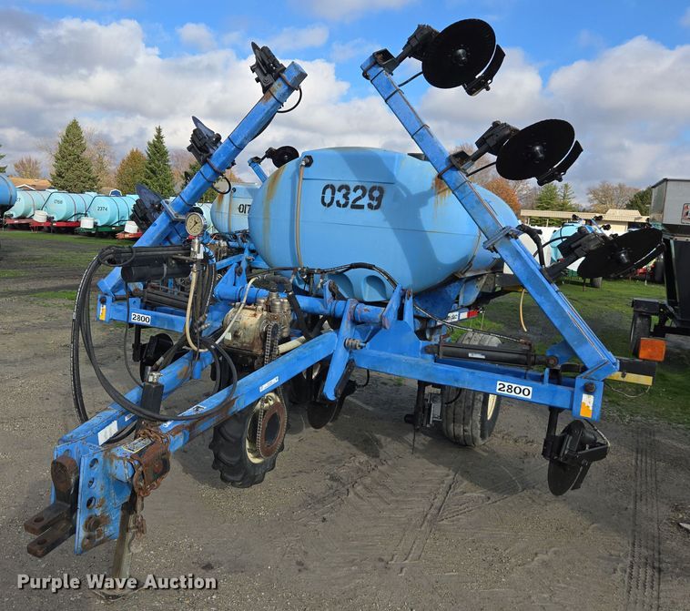 Case 2800 liquid fertilizer applicator - DX1536