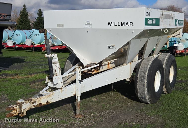 Willmar Super 600 spreader - DX1545
