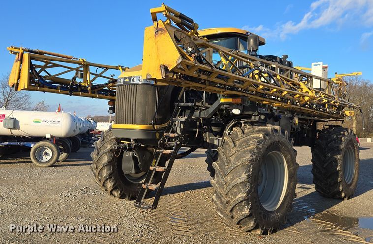2012 RoGator RG1100 sprayer - DX1548