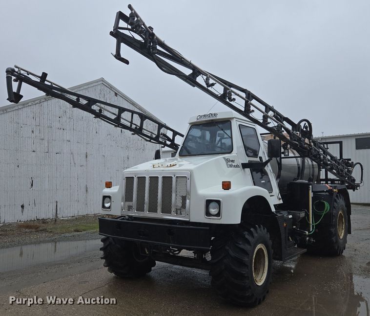 1995 International 2554 applicator truck - DX1570