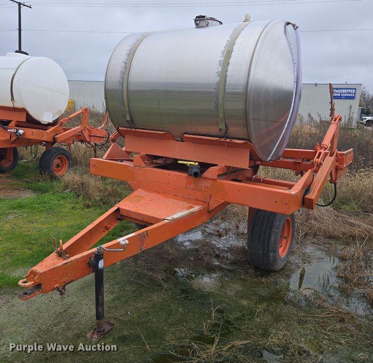 Clark liquid fertilizer applicator - DX1576