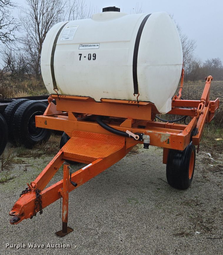 Clark liquid fertilizer applicator - DX1591