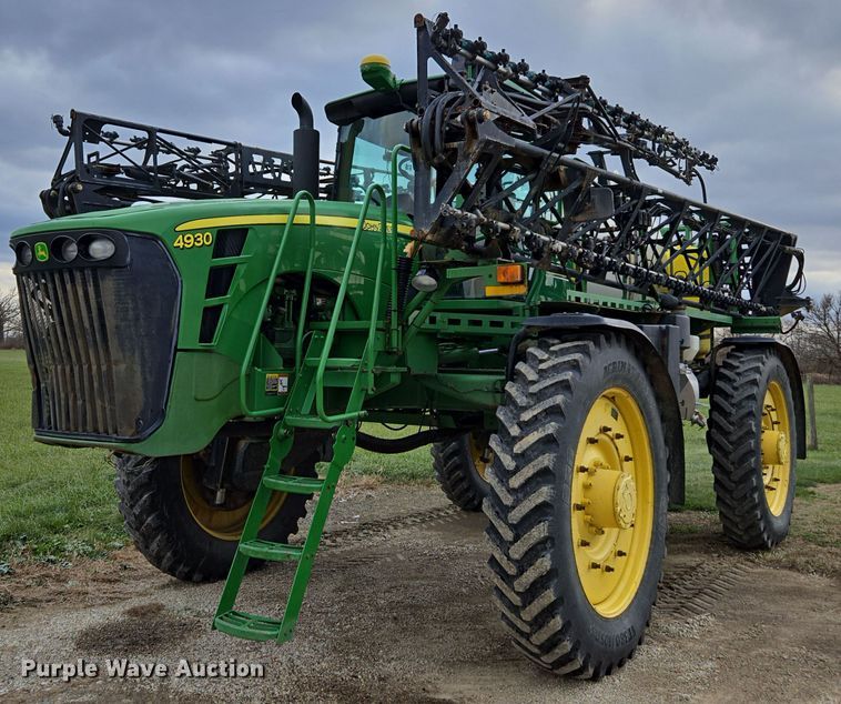 2009 John Deere 4930 sprayer - EE7943