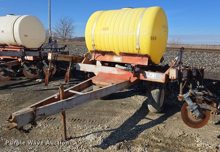 Clark liquid fertilizer applicator - EE7954