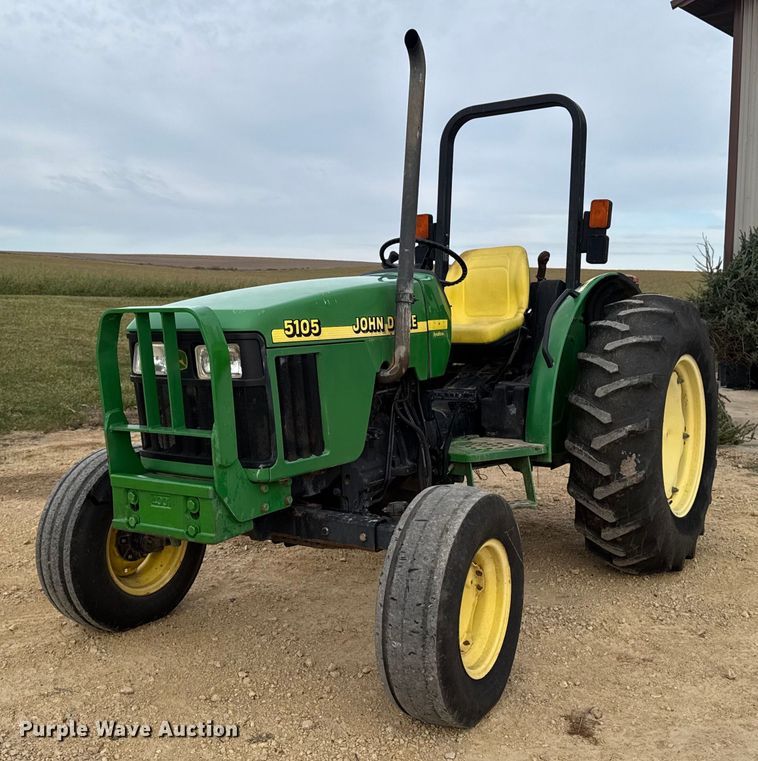 2003 John Deere 5105 tractor - EG7019