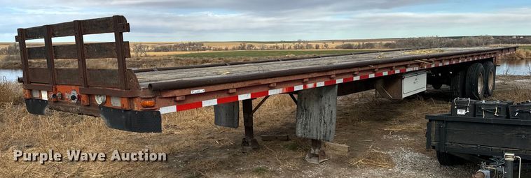 1972 Transcraft TH-40 flatbed trailer - EG9987