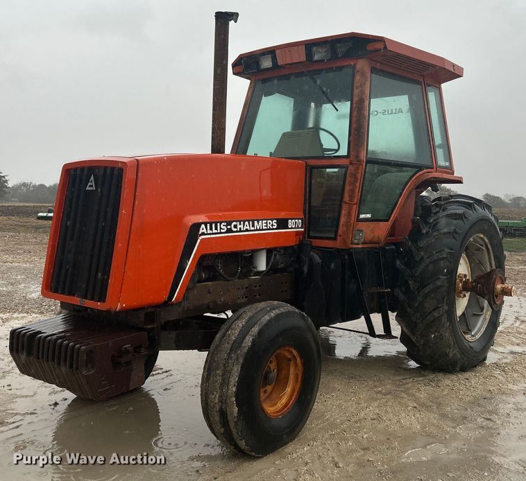 Allis-Chalmers 8070 tractor - EL6497