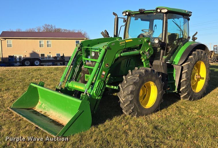 2017 John Deere  6130R MFWD tractor - EQ3770