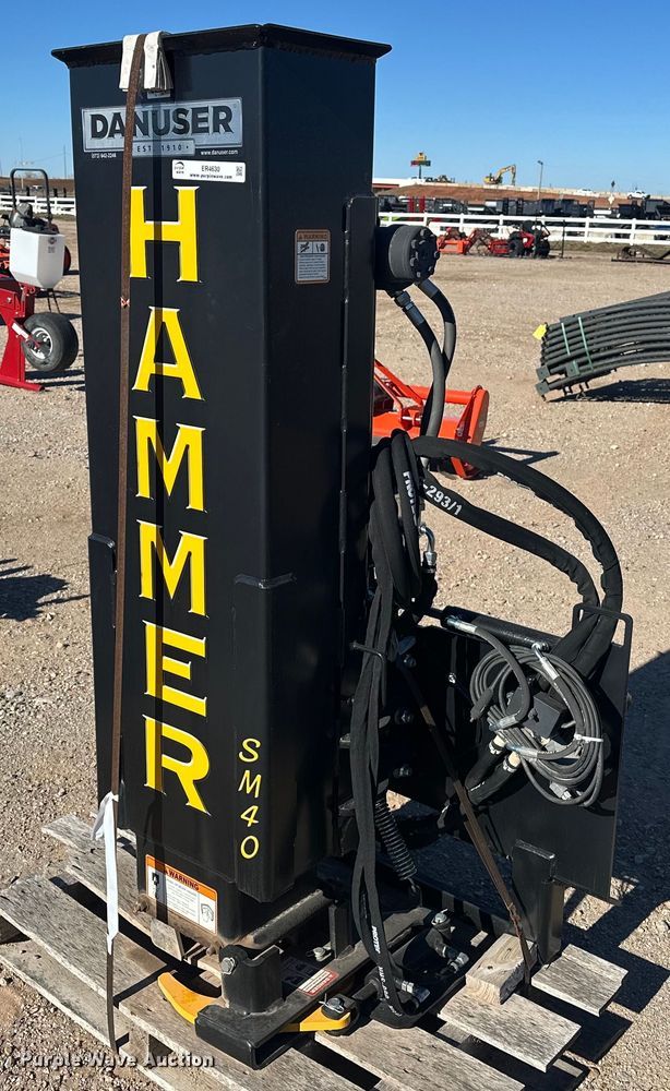 Danuser SM40 skid steer post driver - ER4630