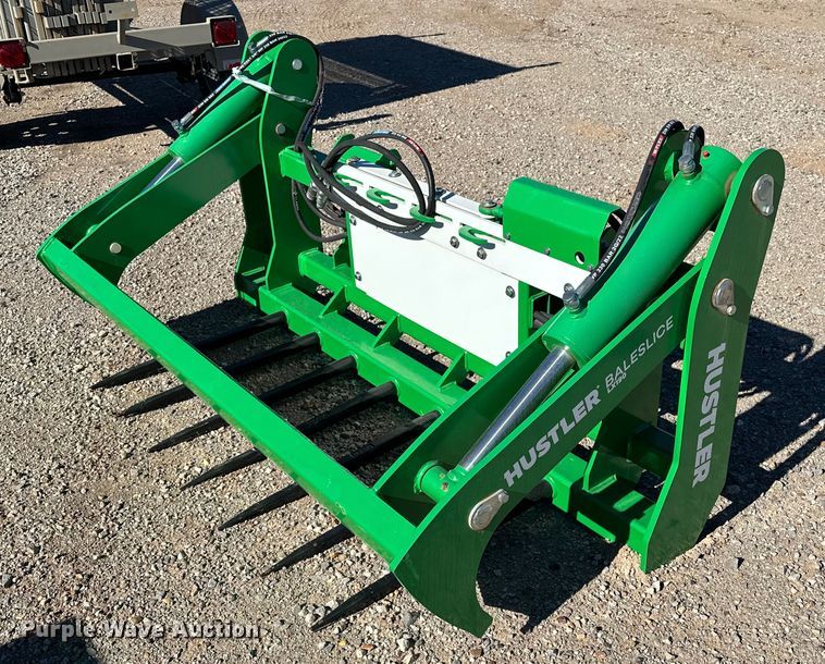 Hustler LX190 bale slicer - ER4659
