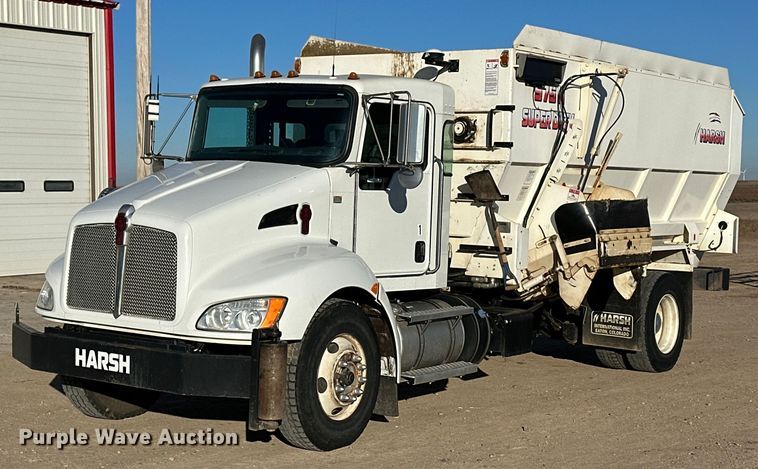 2020 Kenworth T370 feed mixer truck - ER8428