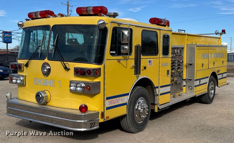1986 Sutphen Deluge pumper fire truck - DO0037