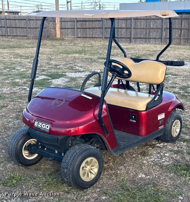 2019 E-Z-Go TXT golf cart - DO0576