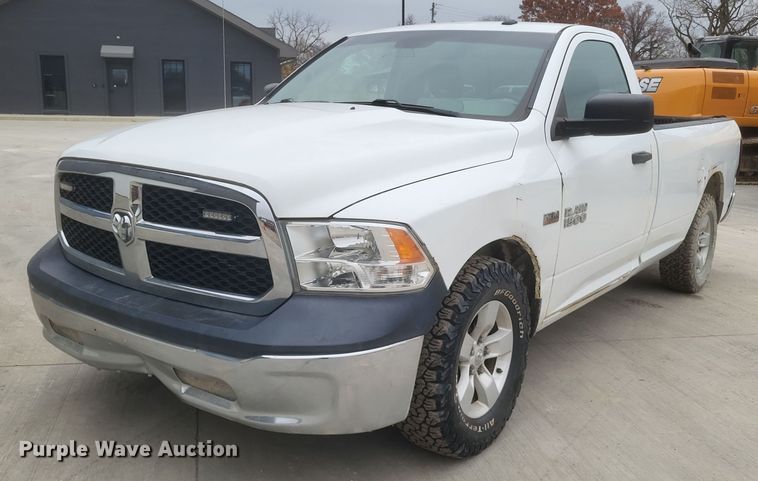 2017 Dodge  Ram 1500 pickup truck - DQ3825