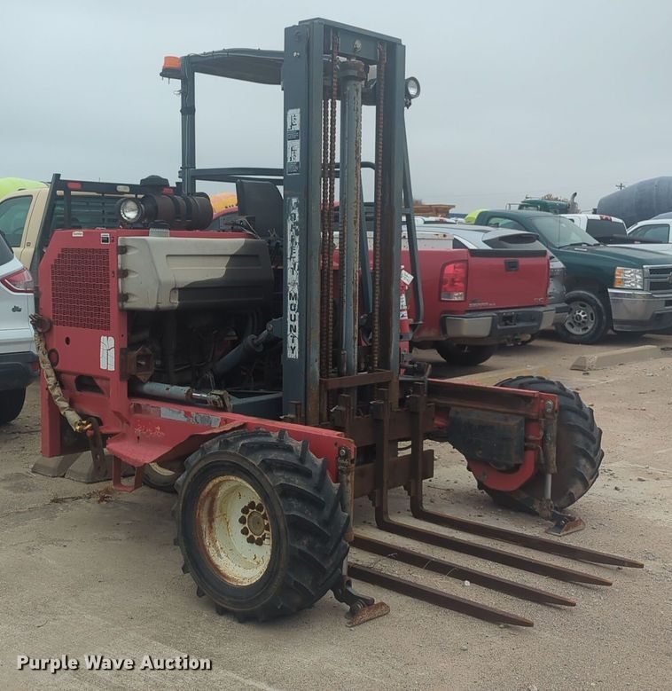 2001 Moffett M5000 forklift - DT6552