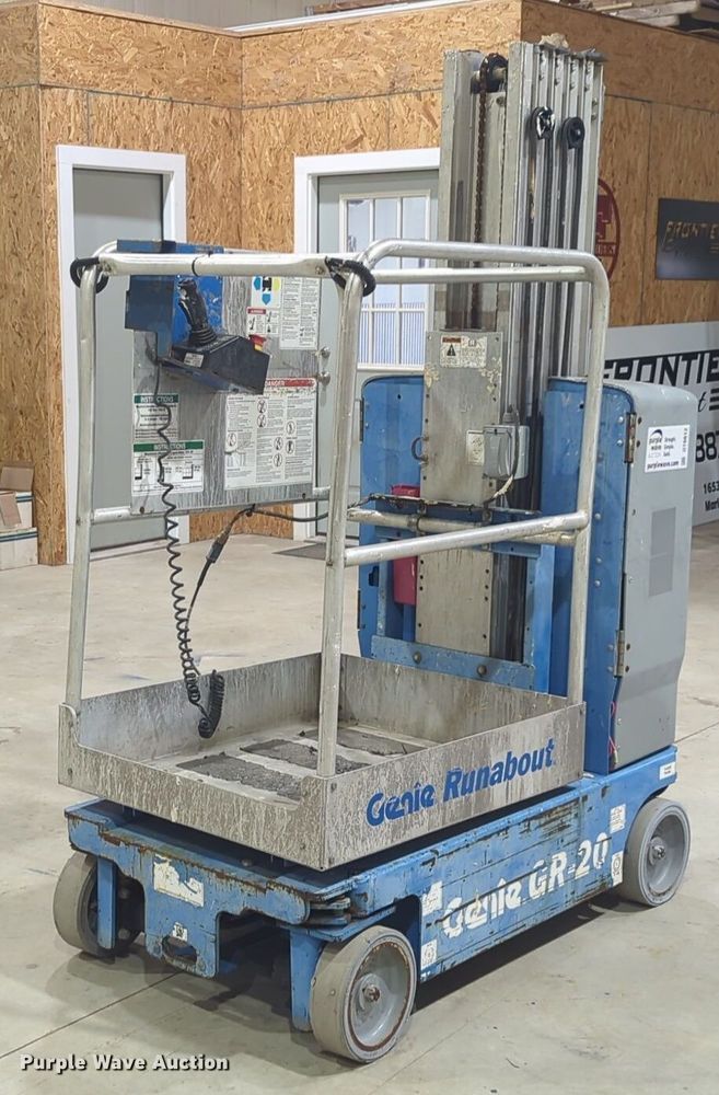 Genie GR20 vertical lift - DT6612