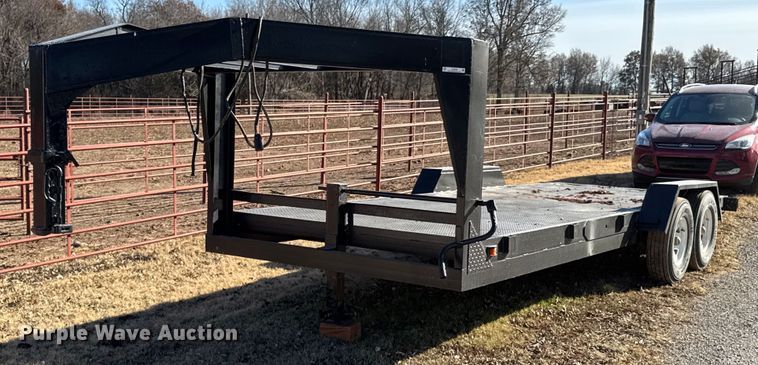 1990 Starlite equipment trailer - DU9598