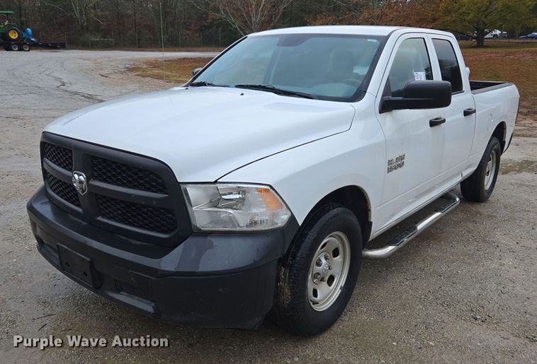 2015 Dodge Ram 1500 Quad Cab pickup truck - DW1759
