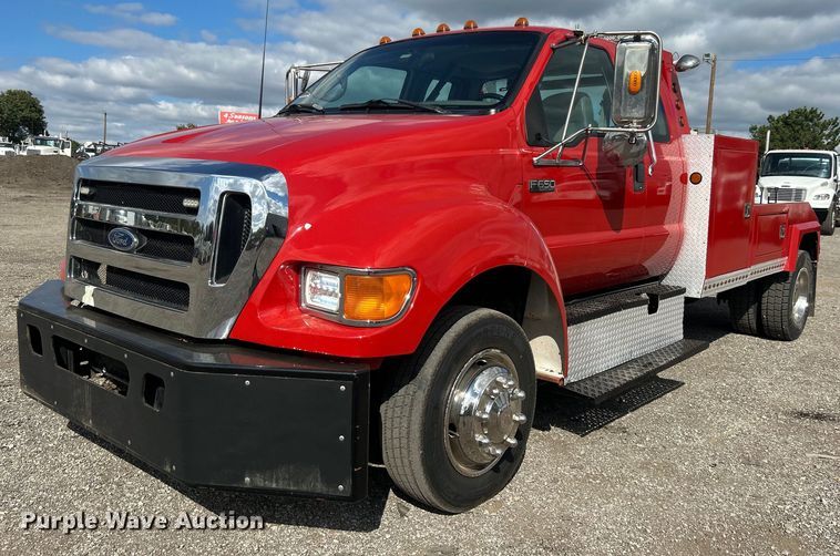 2004 Ford F650 Super Duty tow truck - EG1058