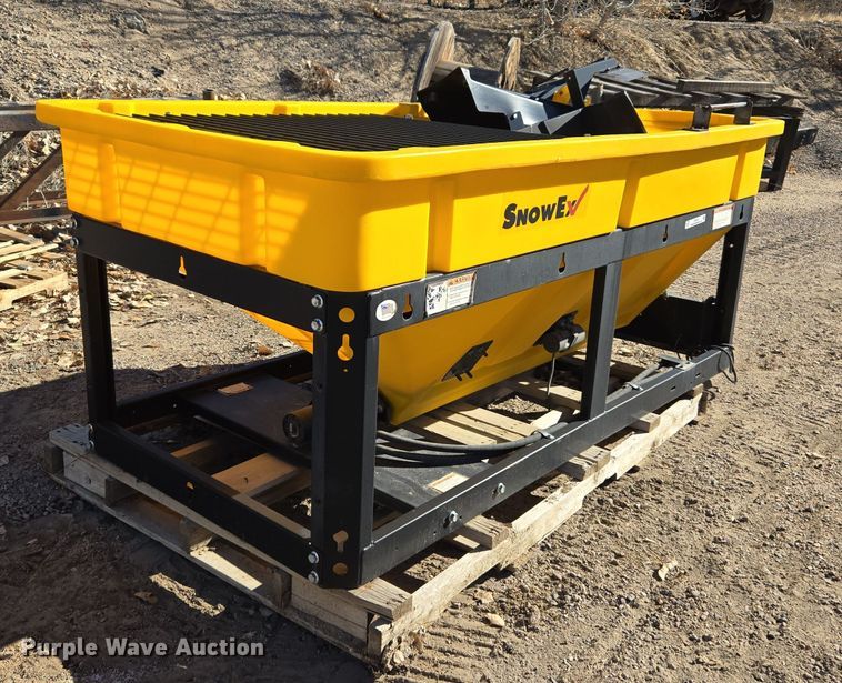 SnowEx V-MAXX 8500 spreader - ER5012