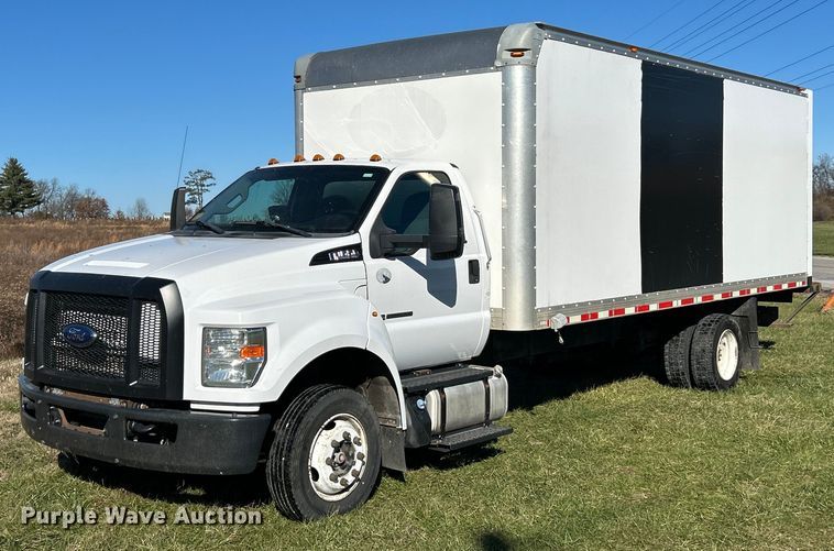 2016 Ford F650 Super Duty box truck - NJ9646