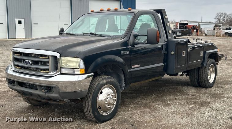 2004 Ford F550 Super Duty XLT tow truck - NJ9660
