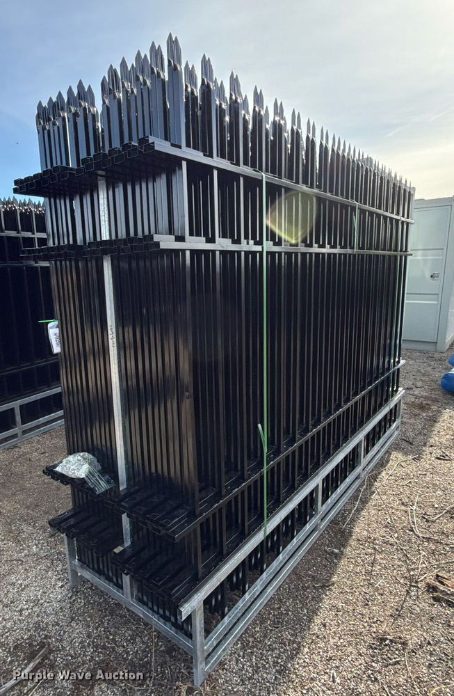 (22) fence panels - OK9346