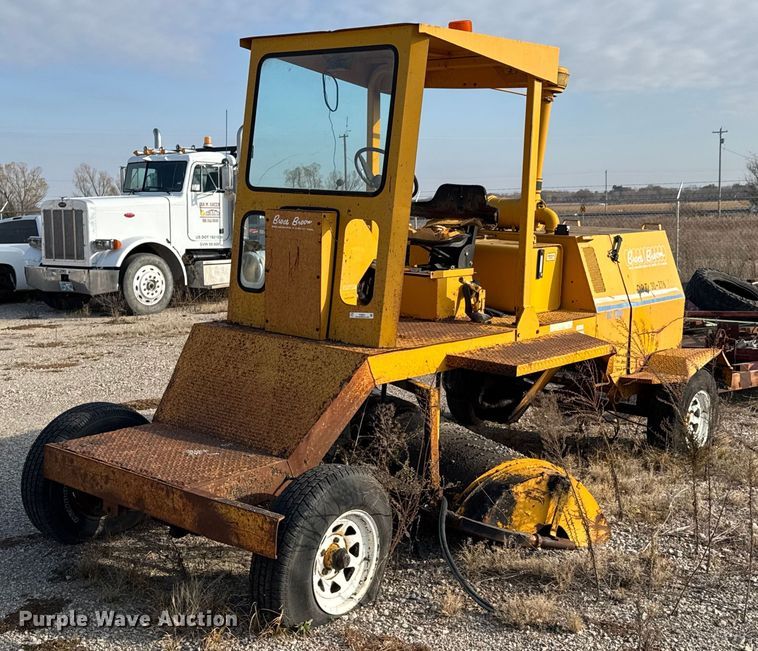 1997 Broce RC300 broom - DJ9934