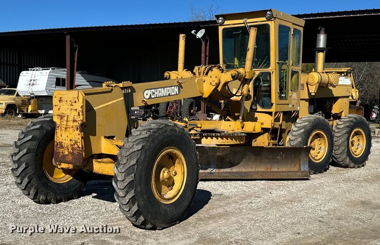 1977 Champion 715A motor grader - DO0496