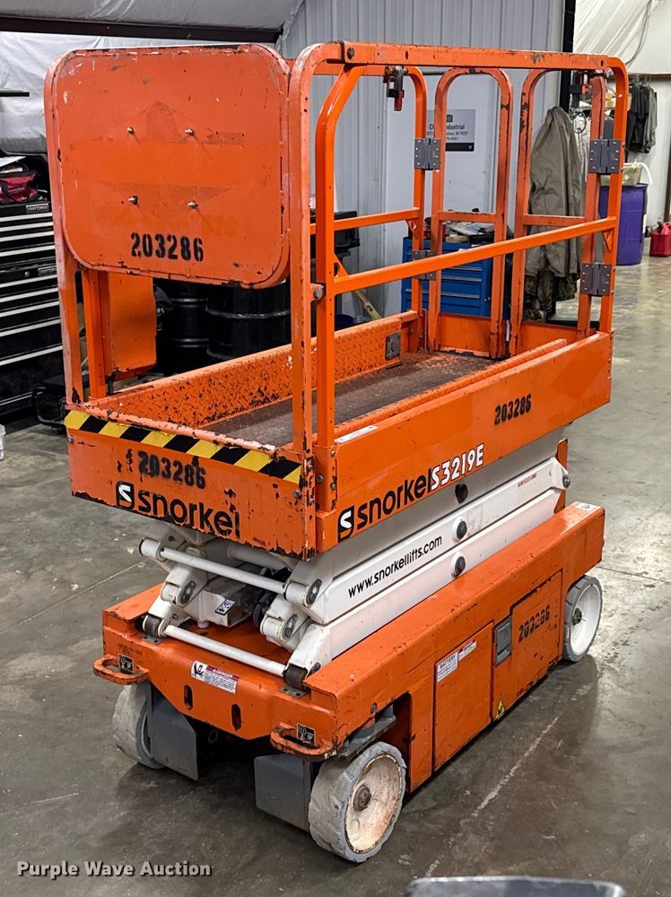 2018 Snorkel 3219E scissor lift - DO0563