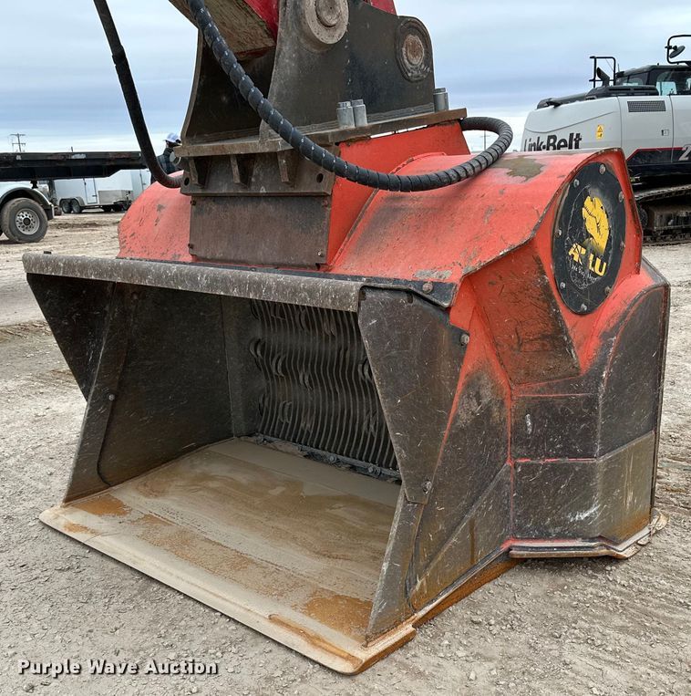 2018 Allu DH3-17 screener bucket - DP6053