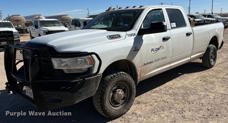 2022 Dodge Ram 2500 Crew Cab pickup truck - DP6074