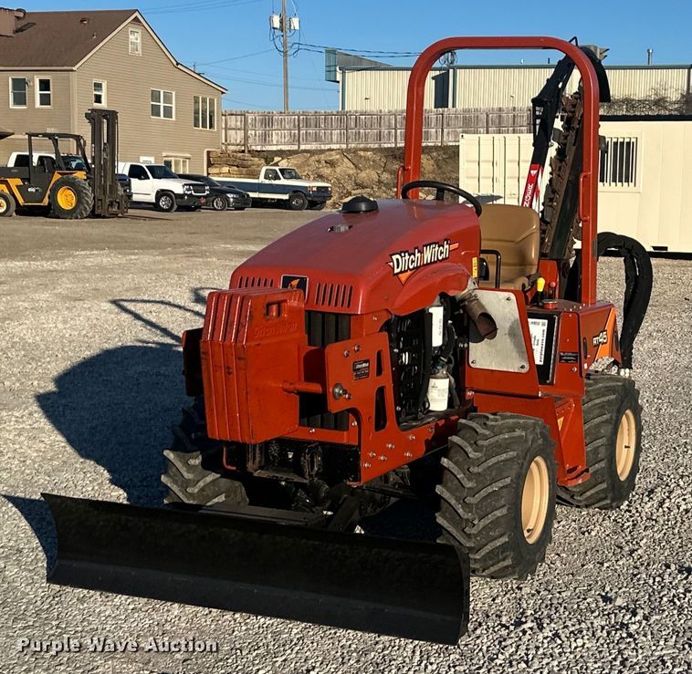 2020 Ditch Witch RT45 trencher - DQ6477