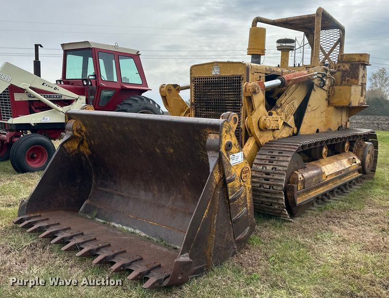 International 250 track loader - DS3272