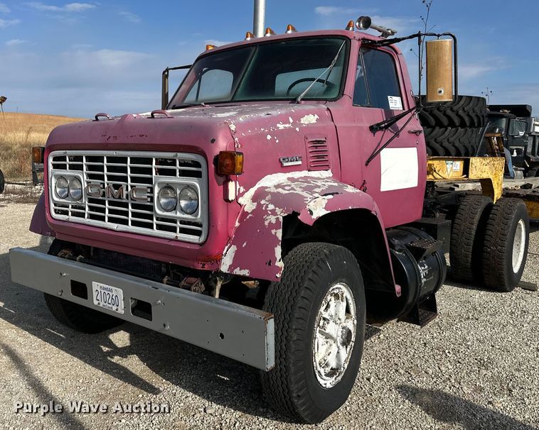 1972 GMC semi truck - DS3278
