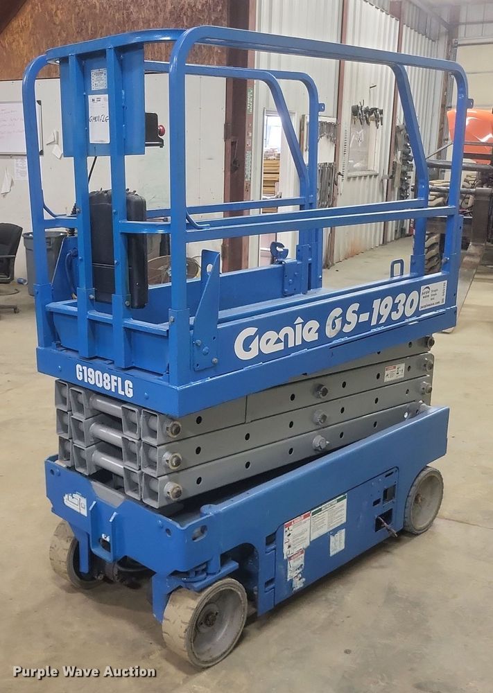 Genie GS-1930 scissor lift - DS5135