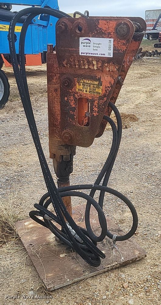 NPK H-240 breaker - DS5138