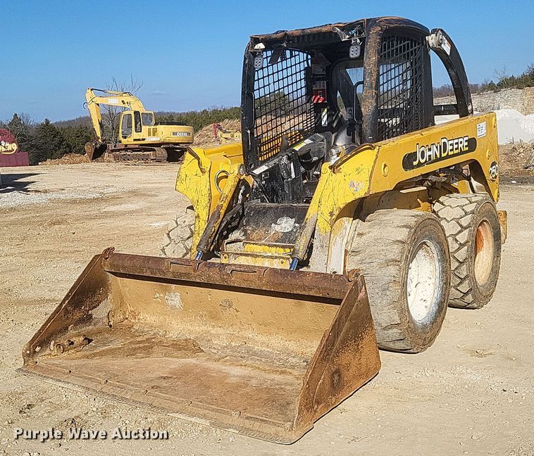 John Deere  250 skid steer loader - DS5149