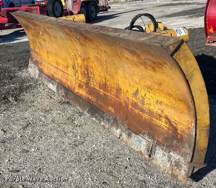 Henke 6421 snow plow - DU3273