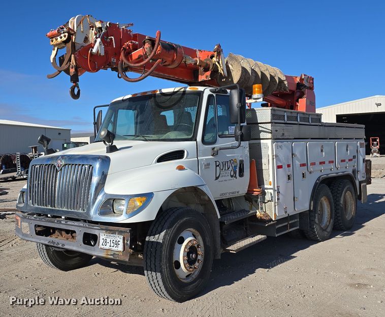 2007 International 7400 digger derrick truck - DV0156