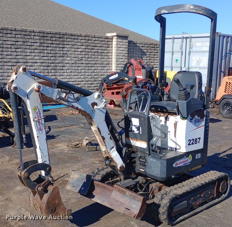 2017 Bobcat 418 mini excavator - DW0911
