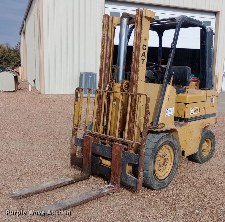 Caterpillar  V50C forklift - DW0956